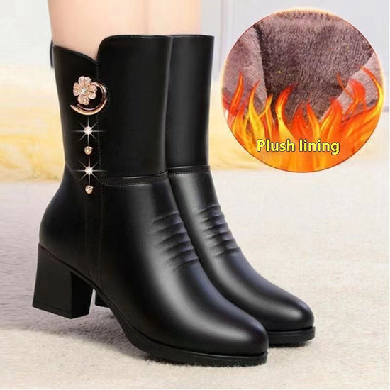 Cotton Boots Women's Soft Leather Martin Boots Mid-calf Women $35.50 Dana Fashion Color: Black Plus Velvet Size: 35 Women's shoes Product information: Pattern: solid color Lining material: PU Color: Black with velvet, red with velvet lining Upper height: