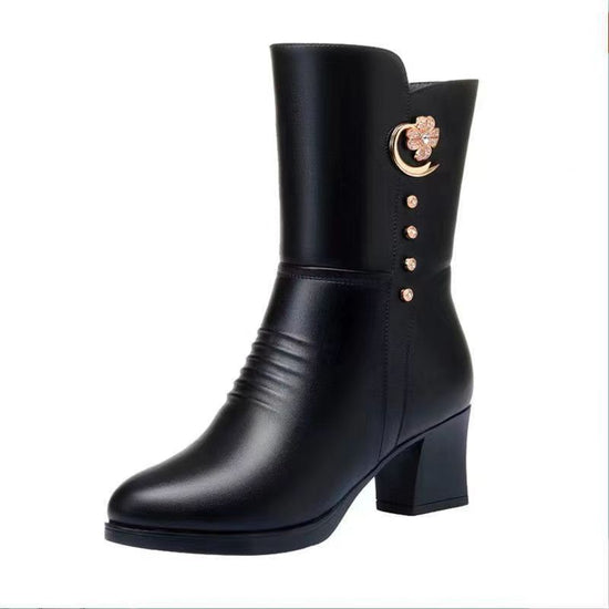 Cotton Boots Women's Soft Leather Martin Boots Mid-calf Women $35.50 Dana Fashion Color: Black Plus Velvet Size: 35 Women's shoes Product information: Pattern: solid color Lining material: PU Color: Black with velvet, red with velvet lining Upper height: