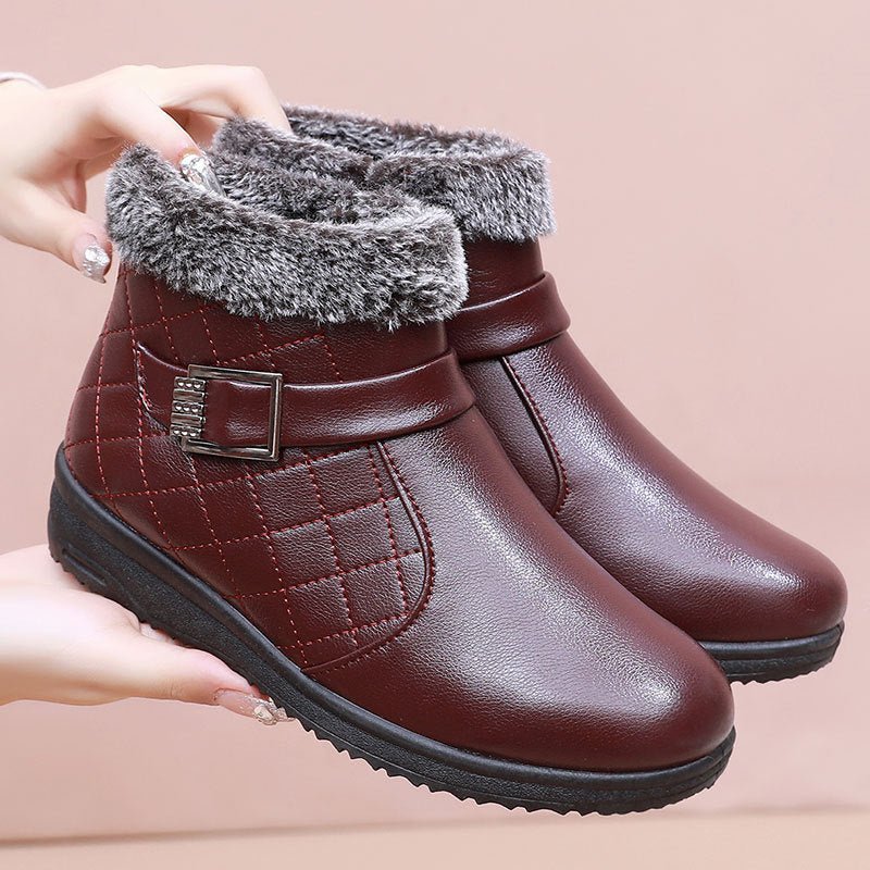 Cotton Plus Velvet Warm Booties Flat Leather Shoes $27.61 Dana Fashion Color: Red Size: 35 Women's shoes Product information: Pattern: Flowers Lining material: artificial velboa Applicable sports: Universal Color: black, red, dark brown Upper height: low