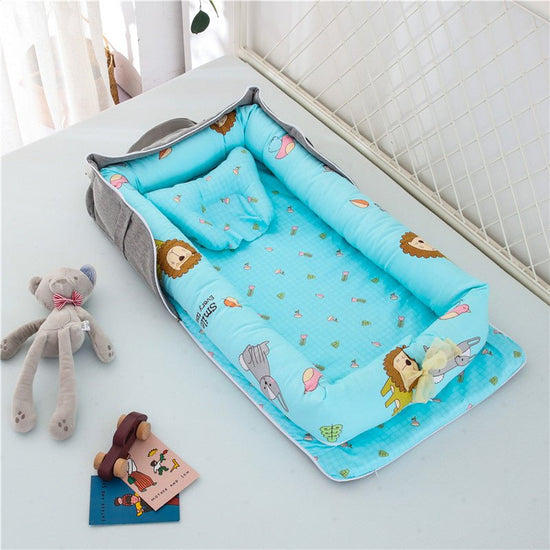 Cotton Portable Baby Crib Newborn Foldable $154.89 Dana Fashion Color: Zoo Baby & Mother Overview： Anti-pressure crib, professionally care for your baby Protective isolation, comfortable sleep Adjustable crossbody shoulder strap Give babies a sense of sec