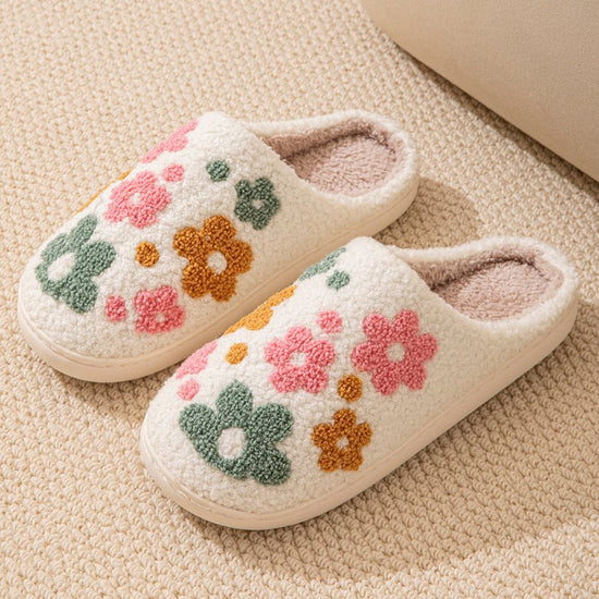 Cotton Slippers Women's Home Indoor $25.34 Dana Fashion Color: Beige Size: 36to37 Women's shoes Product information: Pattern: Cartoon Inner material: artificial wool Heel height: 1.5cm Heel shape: Oval Size: 36-37,38-39,40-41,42-43,44-45 Sole craft: sewin