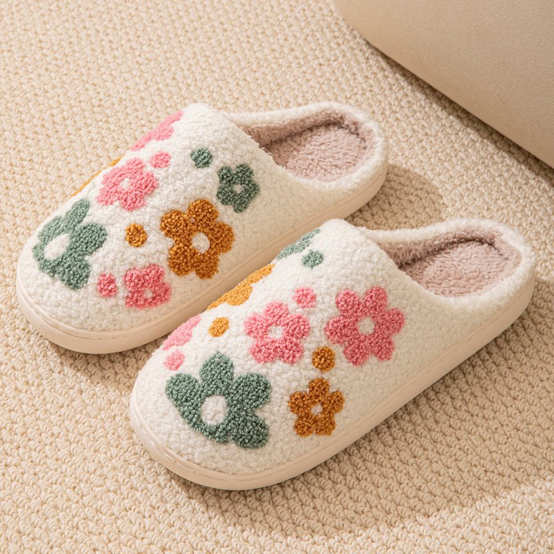 Cotton Slippers Women's Home Indoor $25.34 Dana Fashion Color: Beige Size: 36to37 Women's shoes Product information: Pattern: Cartoon Inner material: artificial wool Heel height: 1.5cm Heel shape: Oval Size: 36-37,38-39,40-41,42-43,44-45 Sole craft: sewin