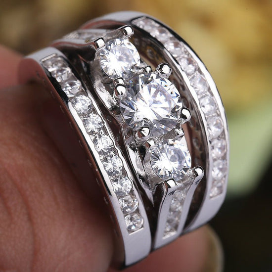 Couple Three-piece Set Ring European And American Fashion $15.00 Dana Fashion Color: Silver Size: No 10 Women's Accessories Product information: Type: Ring Treatment Process: Electroplating Color: silver three-piece set Size: no.6, no.7, no.8, no.9, no.10