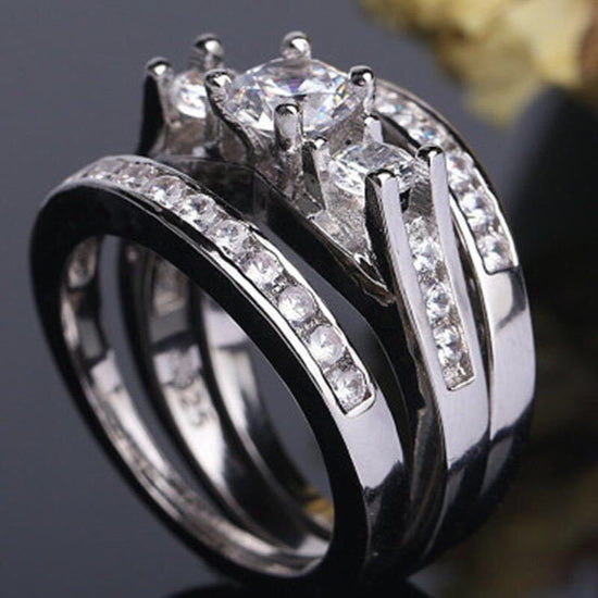 Couple Three-piece Set Ring European And American Fashion $15.00 Dana Fashion Color: Silver Size: No 10 Women's Accessories Product information: Type: Ring Treatment Process: Electroplating Color: silver three-piece set Size: no.6, no.7, no.8, no.9, no.10