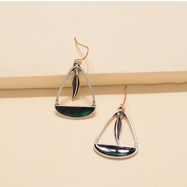 Court Retro Metal Alloy Earrings $9.00 Dana Fashion Color: LTL202087 Women's Accessories Product information: Treatment Process: Epoxy Color:LTL20168(1),LTL20241(2),LTL20208(3),LTL20208(4),LTL20208(5),LTL20203(6),LTL20208(7),LTL20203(8),LTL20208(9),LTL202