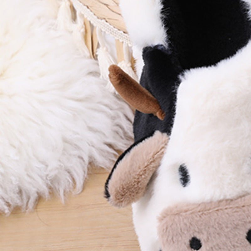 Cow Open Linen Slippers Winter Girls Can Wear At Home $32.07 Dana Fashion Color: White Bag Heel Size: 36To37 Women's shoes Product information: Pattern: Cartoon Inner material: artificial wool Color: 1019 White opening slippers, 1019 black with opening sl