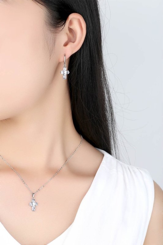 Cross ornament set $25.99 Dana Fashion Color: Sliver Beauty Tools Name: Cross Set Material: raw material is copper, surface plating treatment Color: gold, silver Size: Pendant: 1.2 * 2.2cm, Studs: 3.3 * 1.2 cm