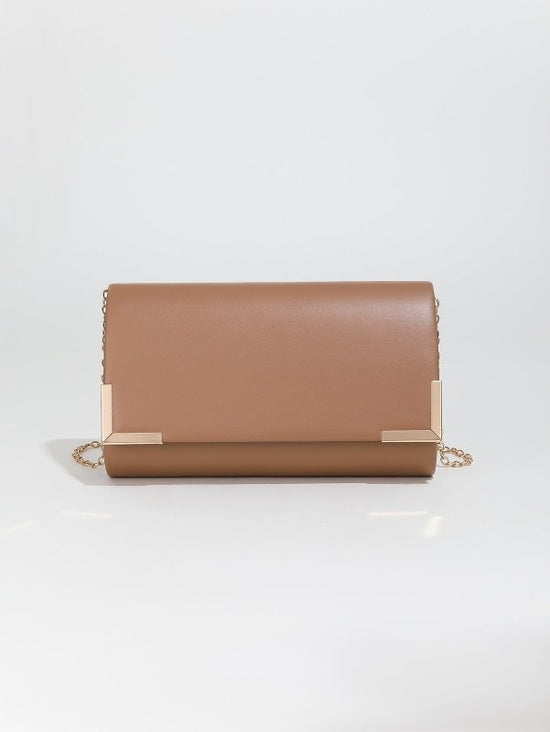 Crossbody Hand Holding Niche Wedding Banquet Dinner Bag $32.00 Dana Fashion Color: Brown Women's Bags Product information: Lining texture: Polyester Applicable scenario: Daily matching Color: white, black, pink, brown, gold Outer bag type: Sandwich pocket