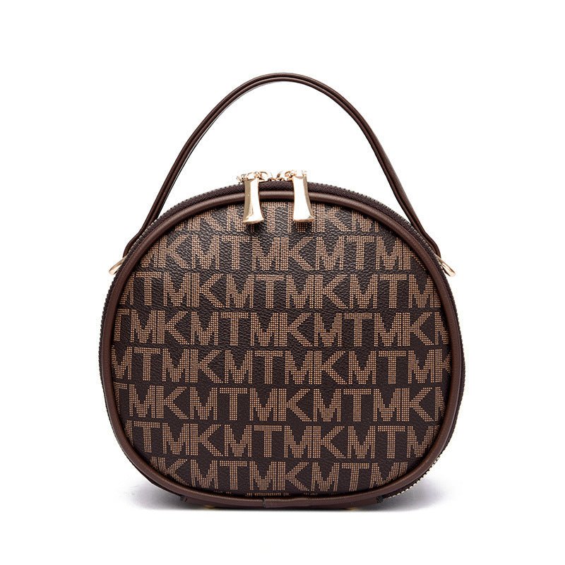 Crossbody Portable Printed Small Round Bag Soft Leather $44.52 Dana Fashion Color: Bear White Women's shoes Product information: Applicable scenarios: Daily matching Color: TMK Brown, rhombus White, bear White, Diamond Blue, MX Brown Material: PU Style: U