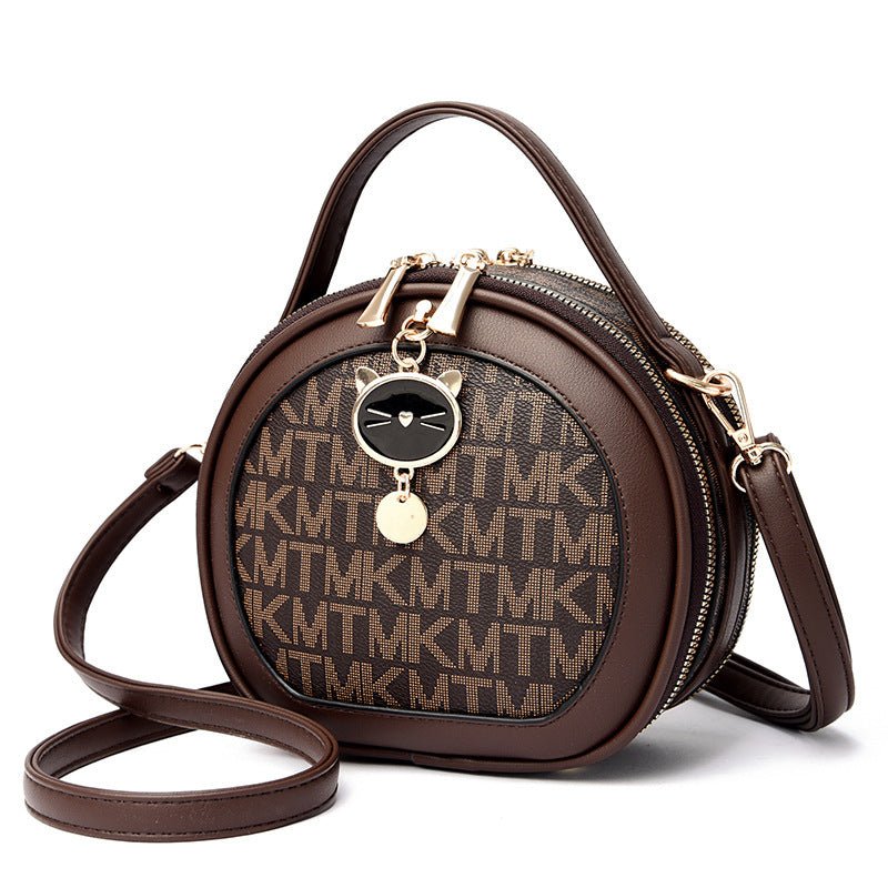 Crossbody Portable Printed Small Round Bag Soft Leather $44.52 Dana Fashion Color: Bear White Women's shoes Product information: Applicable scenarios: Daily matching Color: TMK Brown, rhombus White, bear White, Diamond Blue, MX Brown Material: PU Style: U