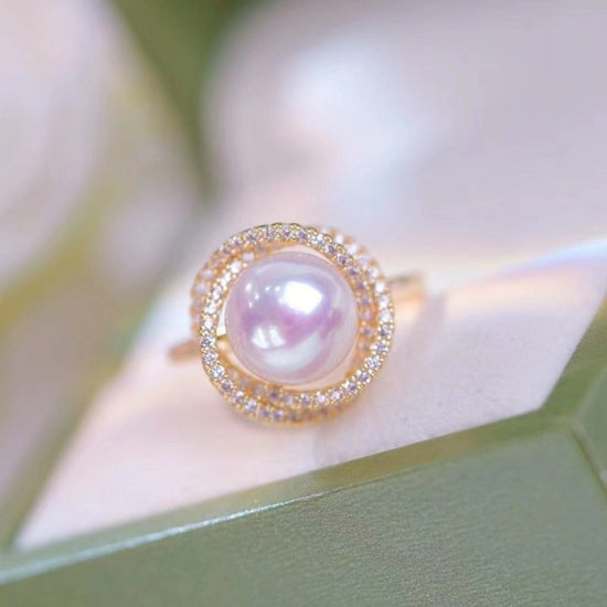 Crystal Inlaid 14K Note Gold Ring $49.50 Dana Fashion Color: White Size: Adjustable Opening Women's Accessories Product information: Type: Ring Color: White Size: adjustable opening Color classification: white Series: Princess series Style: Unisex Style: