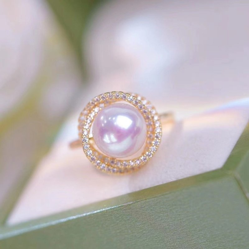 Crystal Inlaid 14K Note Gold Ring $49.50 Dana Fashion Color: White Size: Adjustable Opening Women's Accessories Product information: Type: Ring Color: White Size: adjustable opening Color classification: white Series: Princess series Style: Unisex Style: