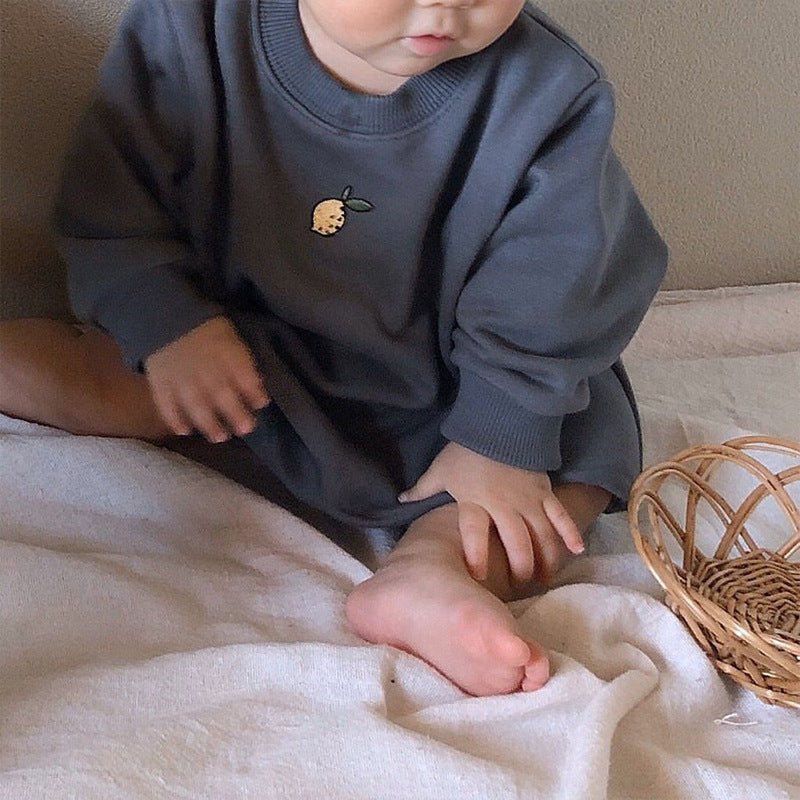 Cute Baby Pear Bag Fart Clothes Fashion Long-sleeved Romper Clothes $40.49 Dana Fashion Color: Grey Size: 66cm Baby Clothing Product information: Material: cotton Style: Korean version Features: pullover Colour: Pink, gray, white Size Information: Size: 6
