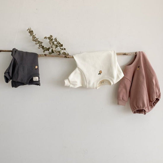 Cute Baby Pear Bag Fart Clothes Fashion Long-sleeved Romper Clothes $40.49 Dana Fashion Color: Grey Size: 66cm Baby Clothing Product information: Material: cotton Style: Korean version Features: pullover Colour: Pink, gray, white Size Information: Size: 6
