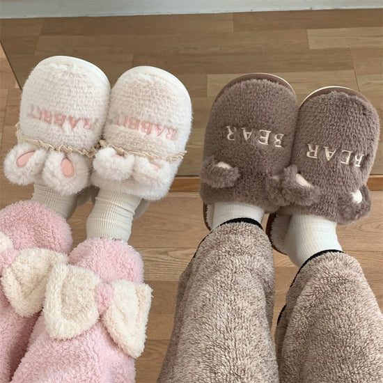 Cute Cartoon Ladies Winter Leisure Pajamas Indoor Soft Bottom Cotton Slippers $39.95 Dana Fashion Color: Bear Dark Brown Size: 36to37 Women's shoes Product information: Pattern: Cartoon Applicable scenario: home indoor Color: Rabbit Milky White, rabbit lo