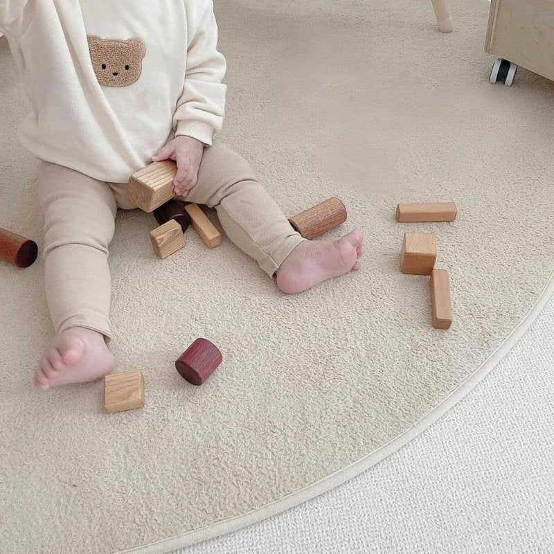 Cute Embroidered Crew Neck Top With Bear Head $26.17 Dana Fashion Color: White Child size: 100cm Baby Clothing Product information: Material: Cotton Style: Korean Sleeve length: long sleeve Closed style: pullover Elements: cute Color: beige, coffee, white