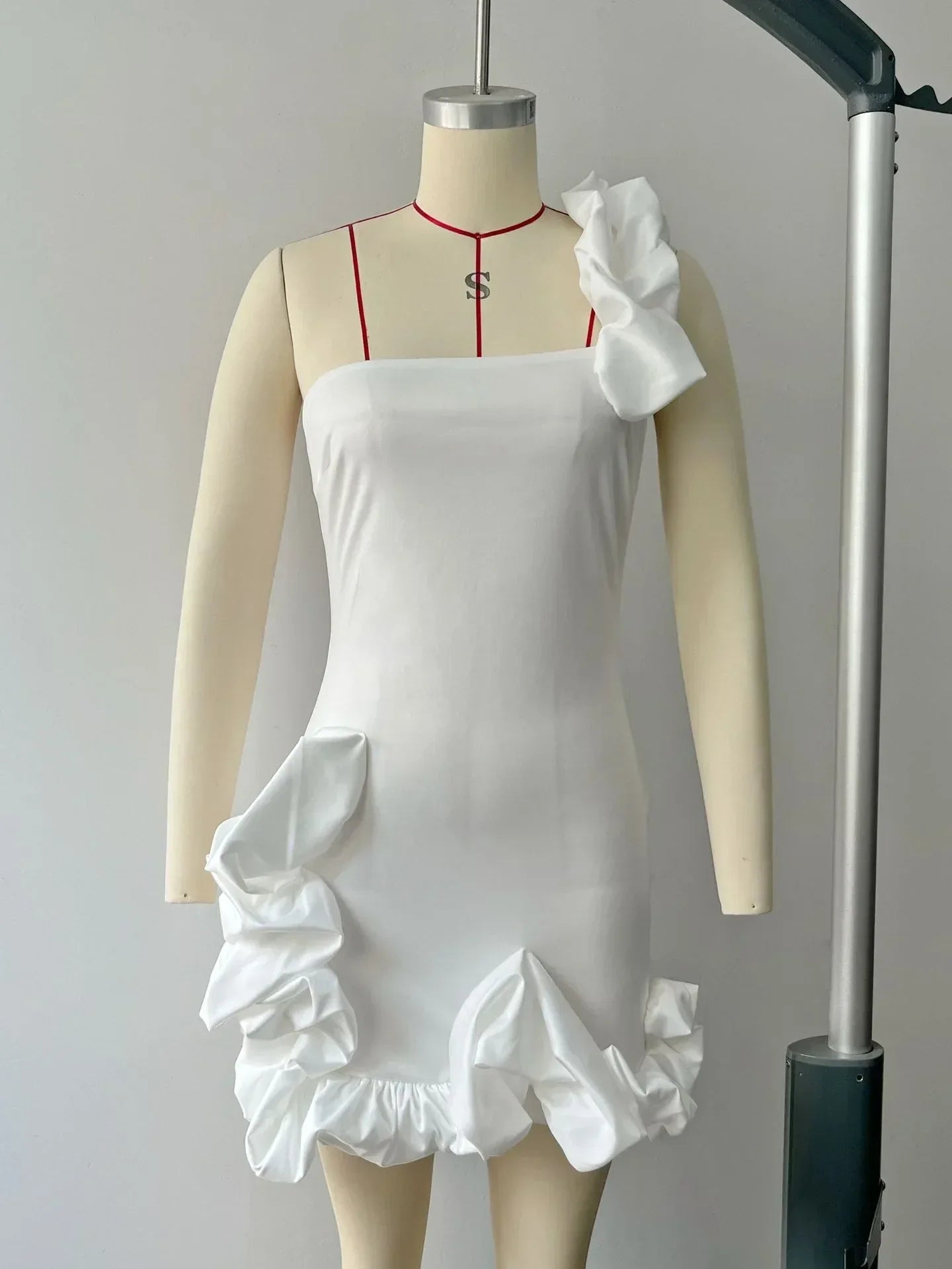 Women's Ruffled Bud Waist Dress 2026 - Feminine Fitted Dress - DanaFashionstore