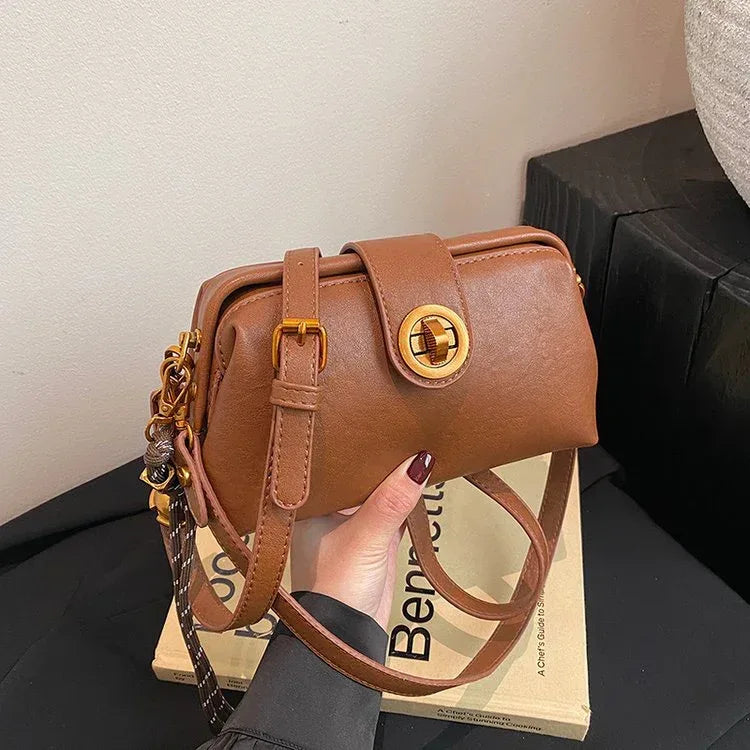 High Sense Niche Female Autumn And Winter New Retro Frosted Crossbody Bag - DanaFashionstore