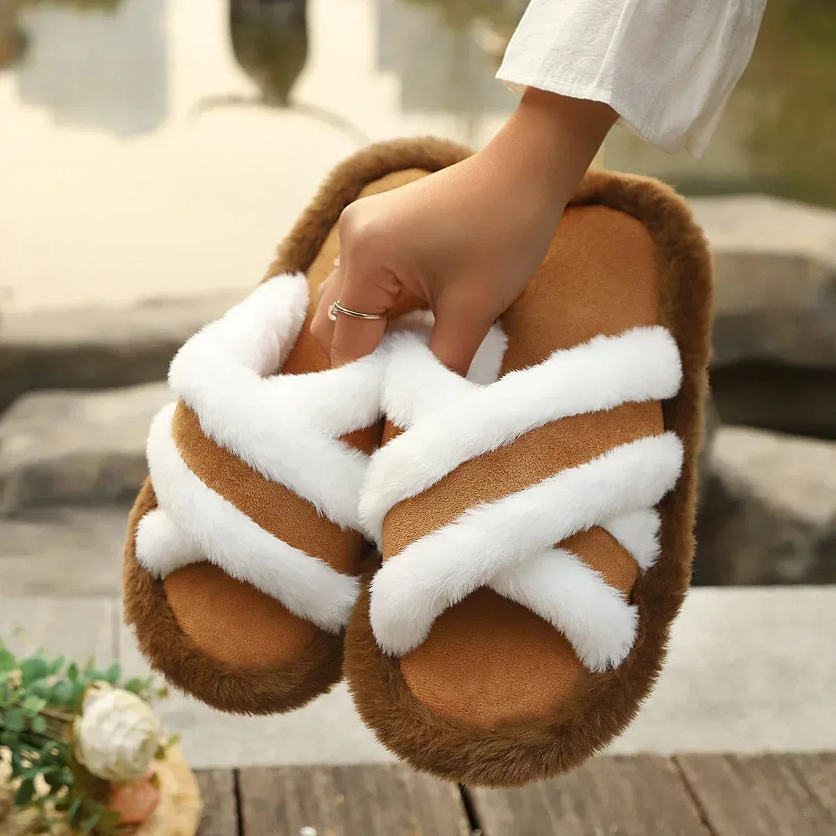 Fluffy Slippers Cross Strap Stitching Warm Casual Platform Slippers - DanaFashionstore