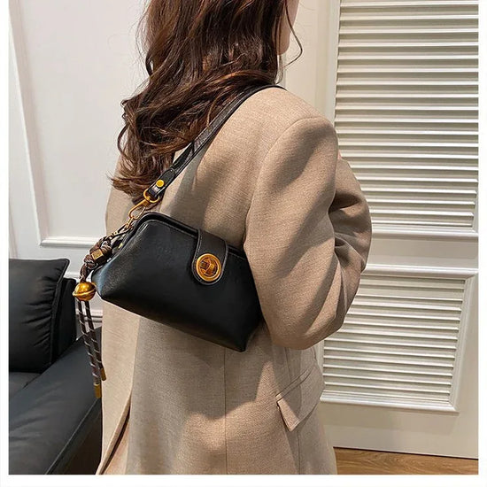 High Sense Niche Female Autumn And Winter New Retro Frosted Crossbody Bag - DanaFashionstore