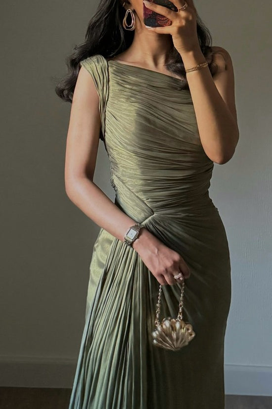 European And American Middle East Pleated Ribbon Shiny Evening Dress