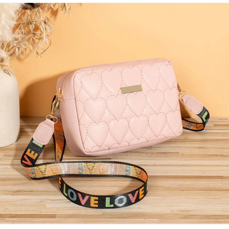 All-matching Casual Heart-shaped Embroidered Bag - DanaFashionstore