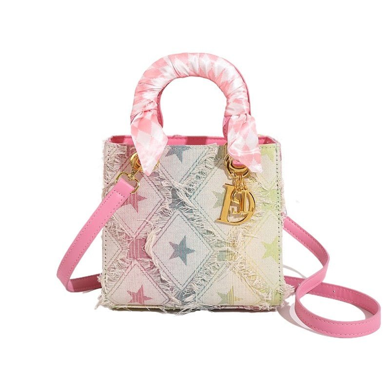 Denim Handbag Women's New Korean-style Fashion Shoulder Niche Texture Rhombus Crossbody Tote Bag $45.50 Dana Fashion Color Style: Vertical Version Denim Pink Size: Free Size Women's Bags Product information: Lining text: Polyester Applicable scenarios: Da