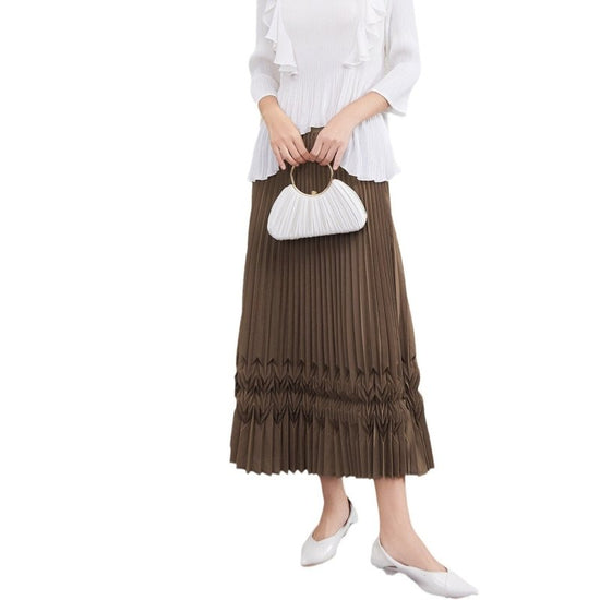 Design Sense Niche Three-dimensional Pleated Skirt $89.50 Dana Fashion Color: Black Size: Average Size Women's clothing Product information: Color: black, white, gray, brown Elastic: medium elastic Main fabric composition: Polyester (polyester fiber) Size