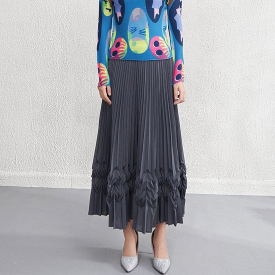 Design Sense Niche Three-dimensional Pleated Skirt $89.50 Dana Fashion Color: Gray Size: Average Size Women's clothing Product information: Color: black, white, gray, brown Elastic: medium elastic Main fabric composition: Polyester (polyester fiber) Size: