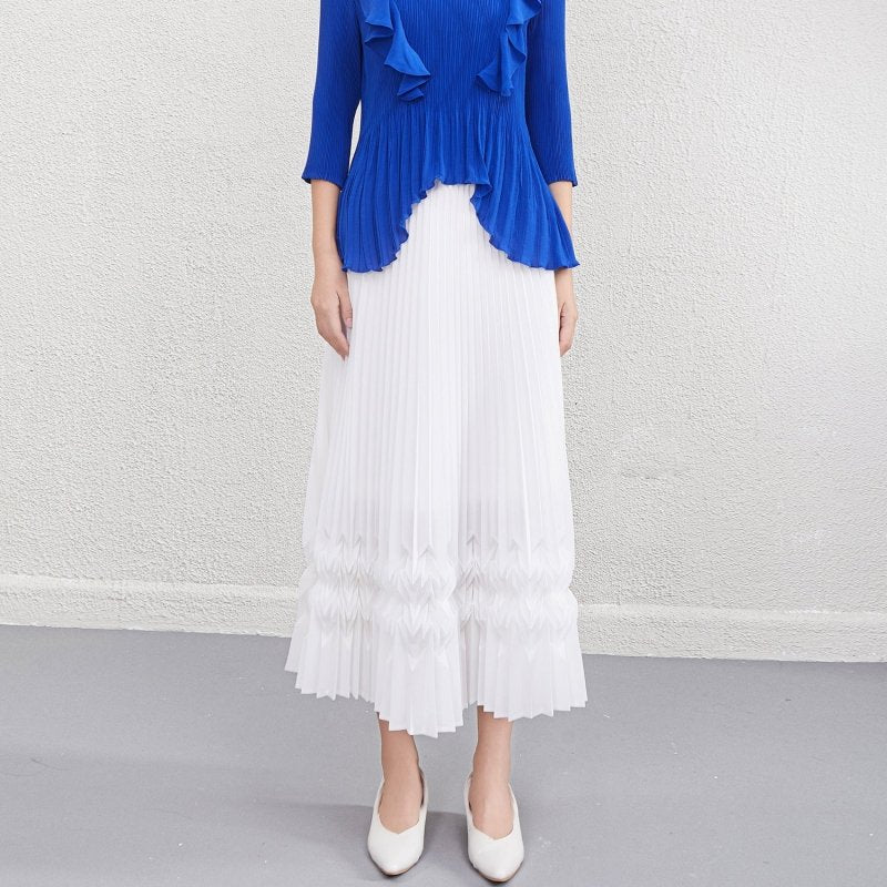 Design Sense Niche Three-dimensional Pleated Skirt $89.50 Dana Fashion Color: White Size: Average Size Women's clothing Product information: Color: black, white, gray, brown Elastic: medium elastic Main fabric composition: Polyester (polyester fiber) Size