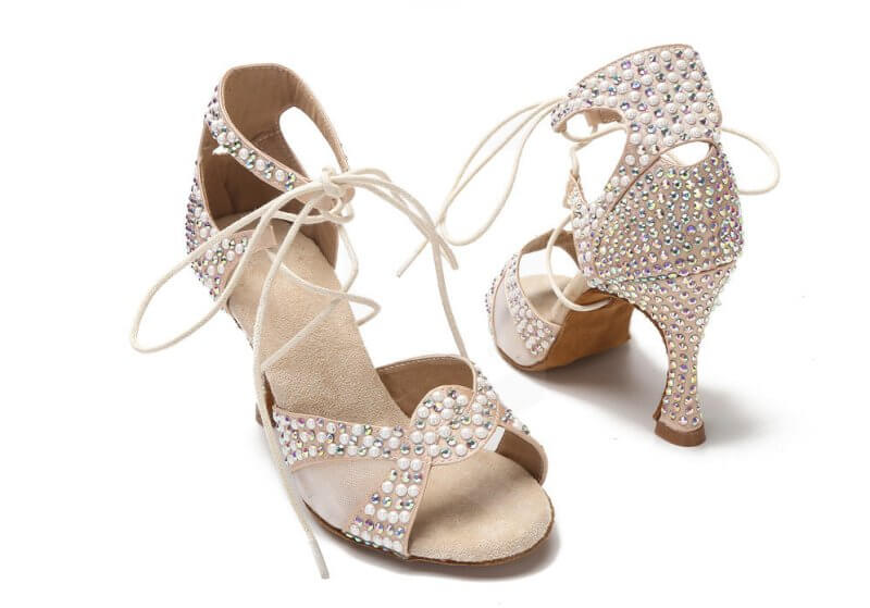 Diamond Latin Dance Shoes $89.50 Dana Fashion Color: Indoor Size: 34 style: 10CM Women's shoes Overview: Unique design, stylish and beautiful. Good material, comfortable feet. A variety of colors, any choice. Specification: Upper material: Silk and Synthe