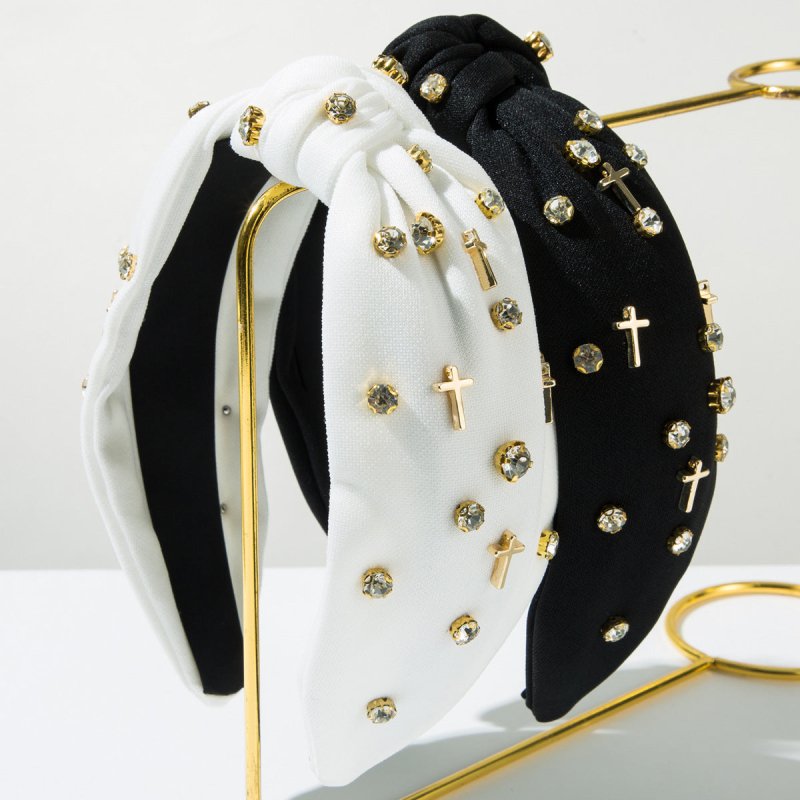 Diamond Pure Color And Knotted Headband Personality Alloy Cross $41.99 Dana Fashion Color: Black Women's Accessories Product information: Color: black, white Applicable people: women Material: Alloy Popular elements: Cross Style: fashion OL Packing list: