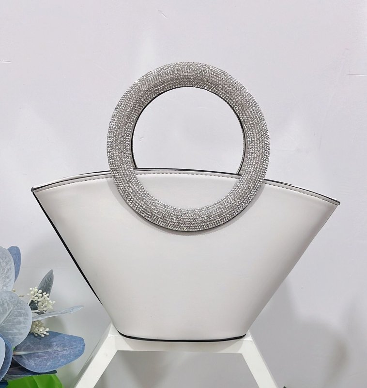 Diamond Round Handle Portable Basket Pack $123.14 Dana Fashion Color: Classic Black Women's Bags Product information: Lining texture: Polyester Applicable scenario: Daily configuration Color: classic black/black, ivory white/white, rose red/pink, customiz