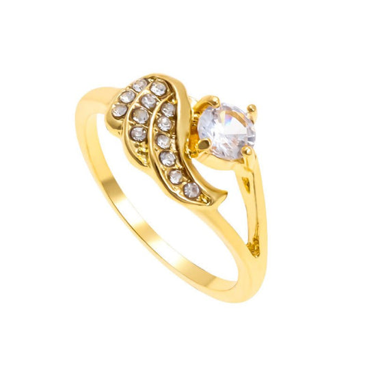 Diamond-studded Ring European And American Fashion Angel Wings $12.50 Dana Fashion Color: Gold Size: No 10 Women's Accessories Product information: Type: Ring Processing Technology: carving Color: gold, silver Size: no.5, no.6, no.7, no.8, no.9, no.10, no