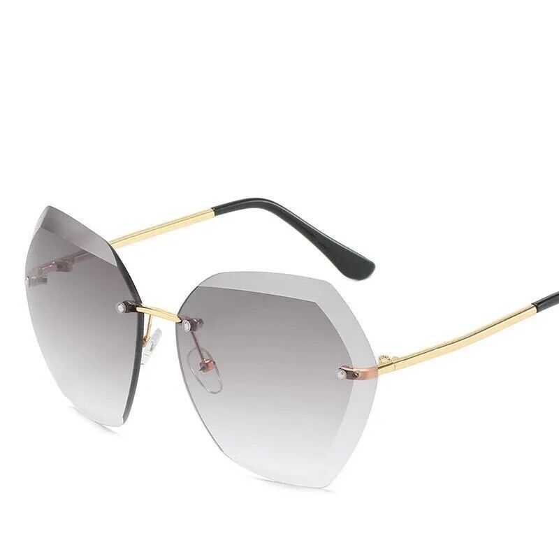 Diamond-Studded Sunglasses Women Anti-Sunglasses Women Fashion Round Face Driving Travel Glasses Korean Trend $22.50 Dana Fashion style: K Color: Lens bag and lens cloth Women's Accessories Product Information: Lens material: Resin Style: Other Frame mate