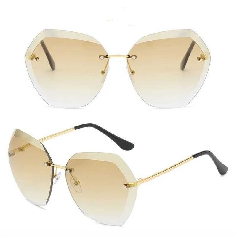Diamond-Studded Sunglasses Women Anti-Sunglasses Women Fashion Round Face Driving Travel Glasses Korean Trend $22.50 Dana Fashion style: J Color: Lens bag and lens cloth Women's Accessories Product Information: Lens material: Resin Style: Other Frame mate