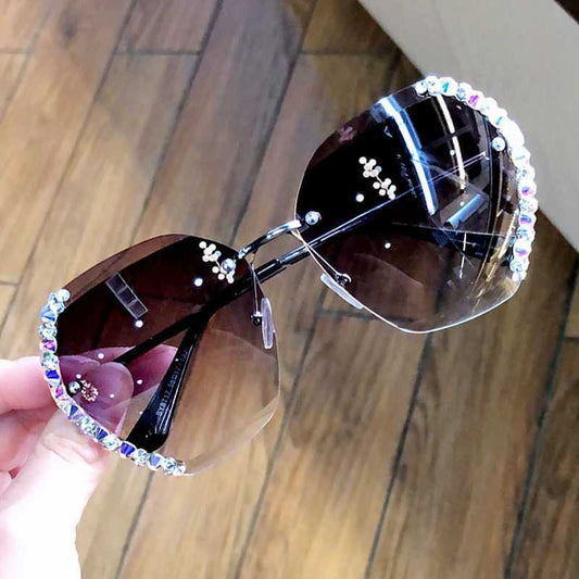 Diamond-Studded Sunglasses Women Anti-Sunglasses Women Fashion Round Face Driving Travel Glasses Korean Trend $22.50 Dana Fashion style: A Color: Lens bag and lens cloth Women's Accessories Product Information: Lens material: Resin Style: Other Frame mate