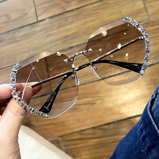 Diamond-Studded Sunglasses Women Anti-Sunglasses Women Fashion Round Face Driving Travel Glasses Korean Trend $22.50 Dana Fashion style: A Color: Lens bag and lens cloth Women's Accessories Product Information: Lens material: Resin Style: Other Frame mate