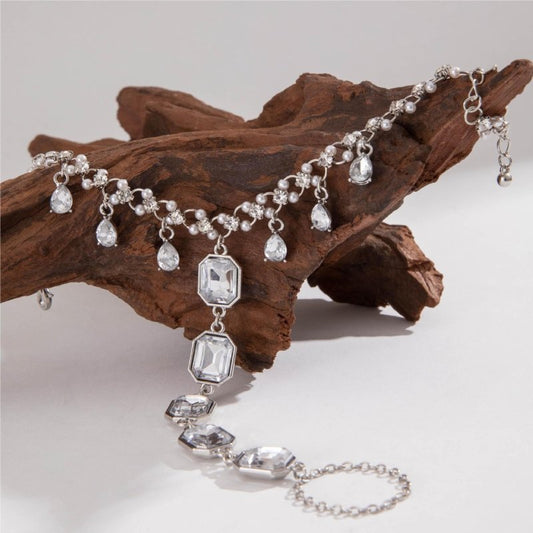 Diamond Tassel Anklet Fashion Elegant $11.06 Dana Fashion Color: 26027silver Women's Accessories Product information: Type: Anklet Color: 26027 Silver Suitable for gift-giving occasions: Wedding Applicable Gender: Women Material: Alloy Packing list: Ankle
