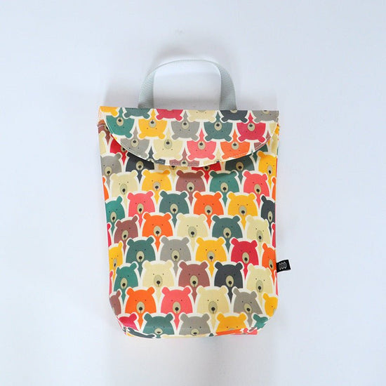 Diaper storage bag $14.58 Dana Fashion Color: Polar bear Baby & Mother Fabric: Cotton waterproof composite fabric Size: 24 * 19 * 6CM. Lining: polyester Sealing: Velcro closure Composition: one main bag, plastic bag
