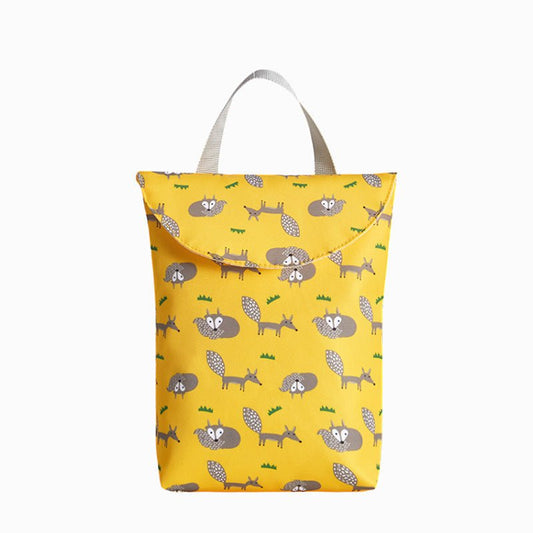 Diapers Pull-up Pants Foldable Diaper Bag $15.73 Dana Fashion Color: 1Style Baby & Mother Product information: Product Category: Storage Hanging Bag Material: Polyester Function: Storage Color: yellow fox 24*20cm, penguin 24*20cm, little yellow duck 24*20