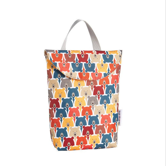 Diapers Pull-up Pants Foldable Diaper Bag $15.73 Dana Fashion Color: 4Style Baby & Mother Product information: Product Category: Storage Hanging Bag Material: Polyester Function: Storage Color: yellow fox 24*20cm, penguin 24*20cm, little yellow duck 24*20