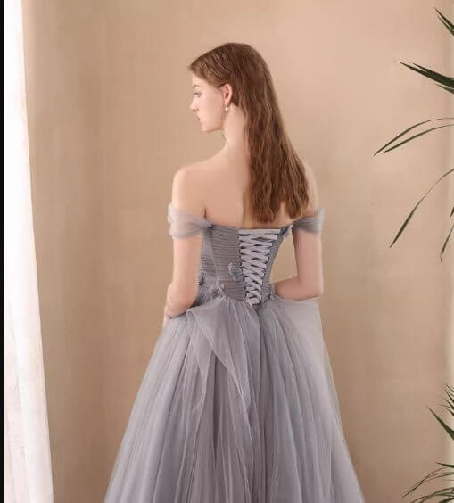 Dinner Annual Meeting Host Blue Off-shoulder Petal Dress For Women $449.50 Dana Fashion Color: Blue Size: L Women's clothing Product information: Size: S, M, L Fabric: Skin friendly fabric Pattern: Solid color Style: Korean version Waist type: mid waist C
