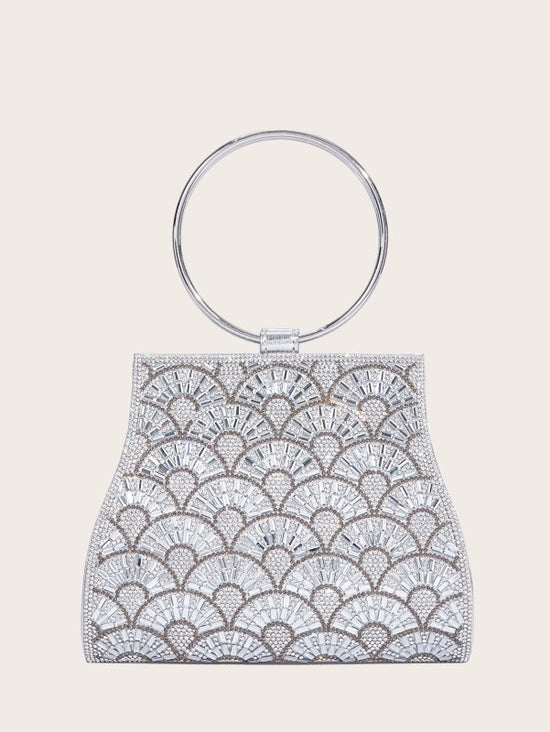 Dinner Bag Inlaid With Diamond PU European And American Chain $48.45 Dana Fashion Color: Silver Size: 20X6.5X16cm Women's Bags Product information: Applicable scenarios: Daily matching Color: black, silver, gold Outer bag type: Sandwich pocket Hardness: m