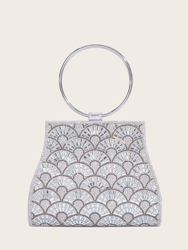 Dinner Bag Inlaid With Diamond PU European And American Chain $48.45 Dana Fashion Color: Silver Size: 20X6.5X16cm Women's Bags Product information: Applicable scenarios: Daily matching Color: black, silver, gold Outer bag type: Sandwich pocket Hardness: m