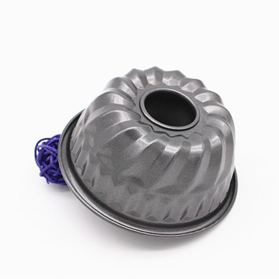 Doughnut baking mold $14.86 Dana Fashion Color: Black Size: L Dana's Kitchen Description: 100% brand new, high quality Features: As a result of the use of raised floor design, so it is easy to disassemble, easy to use, clean and concise, clean sanitation
