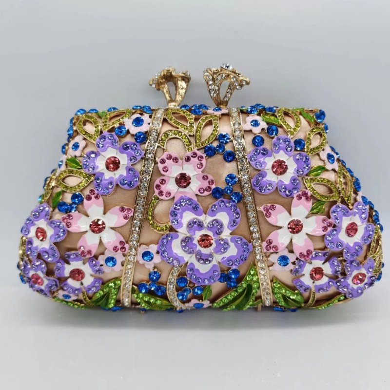 Dripping Oil Diamond Evening Bag Enamel Color Flower Clutch $153.00 Dana Fashion Color: Golden Color Women's Bags Product information: Lining texture: synthetic leather Applicable scenario: Daily configuration Color: Gold Outer bag type: Three-dimensional