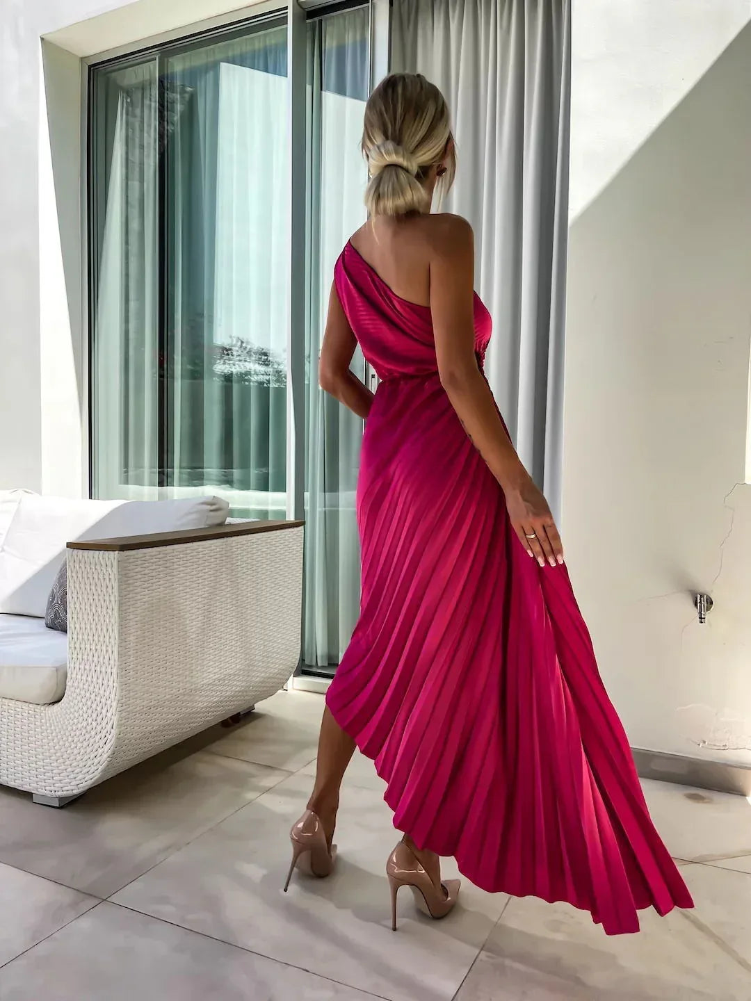 Ins Pleated One-shoulder Dress With Big Rose Flower Fashionable Sexy Evening Party Club Asymmetrical Dress - DanaFashionstore