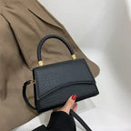 Women's Fashion Temperament Retro Single Shoulder Crossbody Bag - DanaFashionstore