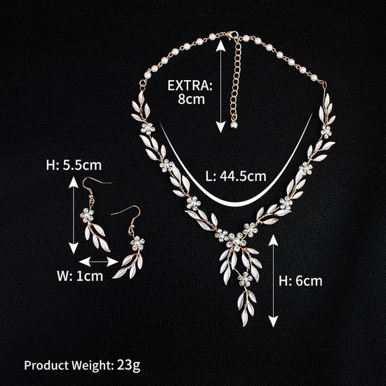 Earrings necklace bridal jewelry three-piece alloy plating European and American bride set jewelry set $34.78 Dana Fashion Color: Golden Women's Accessories Material: Alloy Processing: Plating Style: women's style Set combination: earrings + accessories C